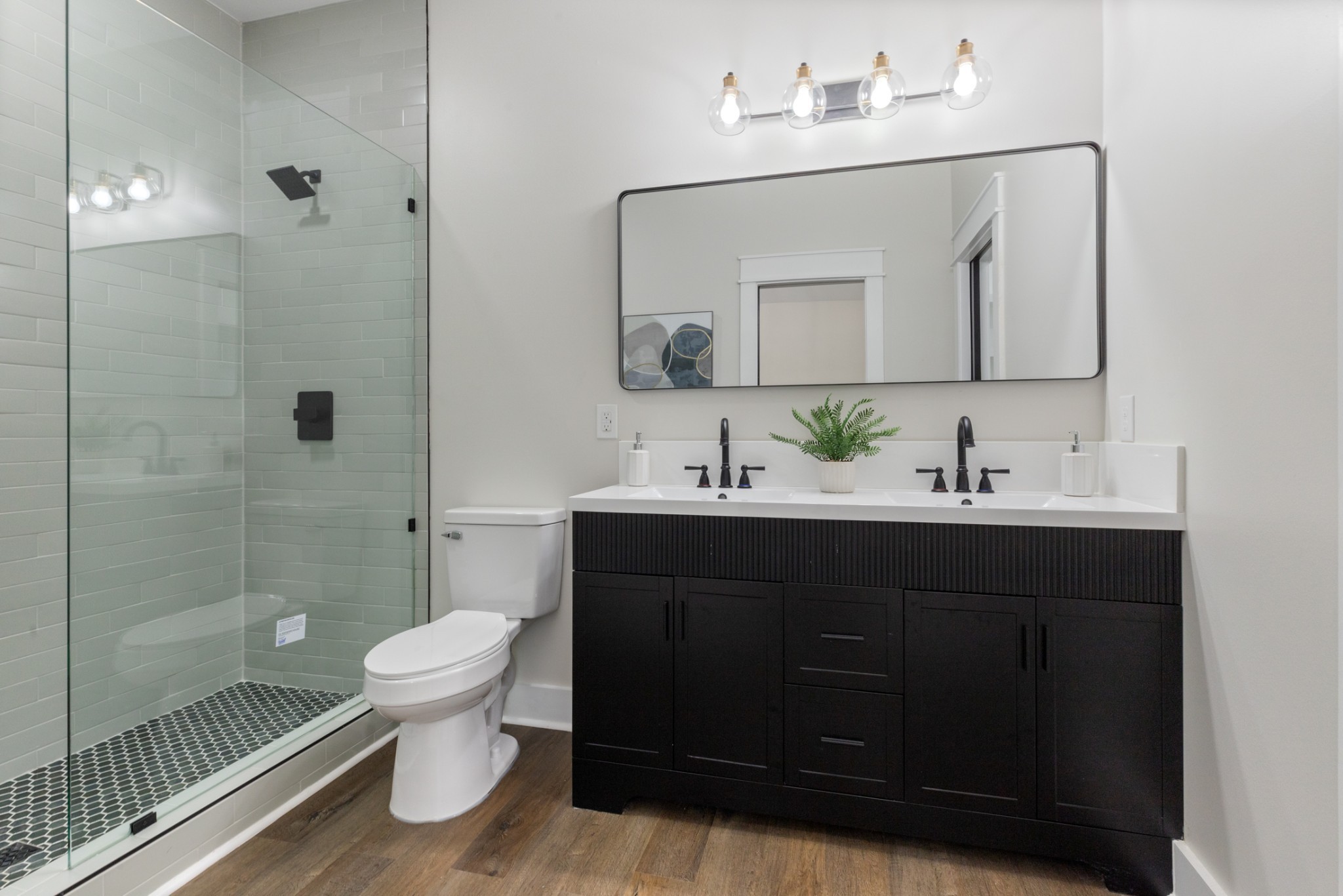 312 N Main St Property Photo 27