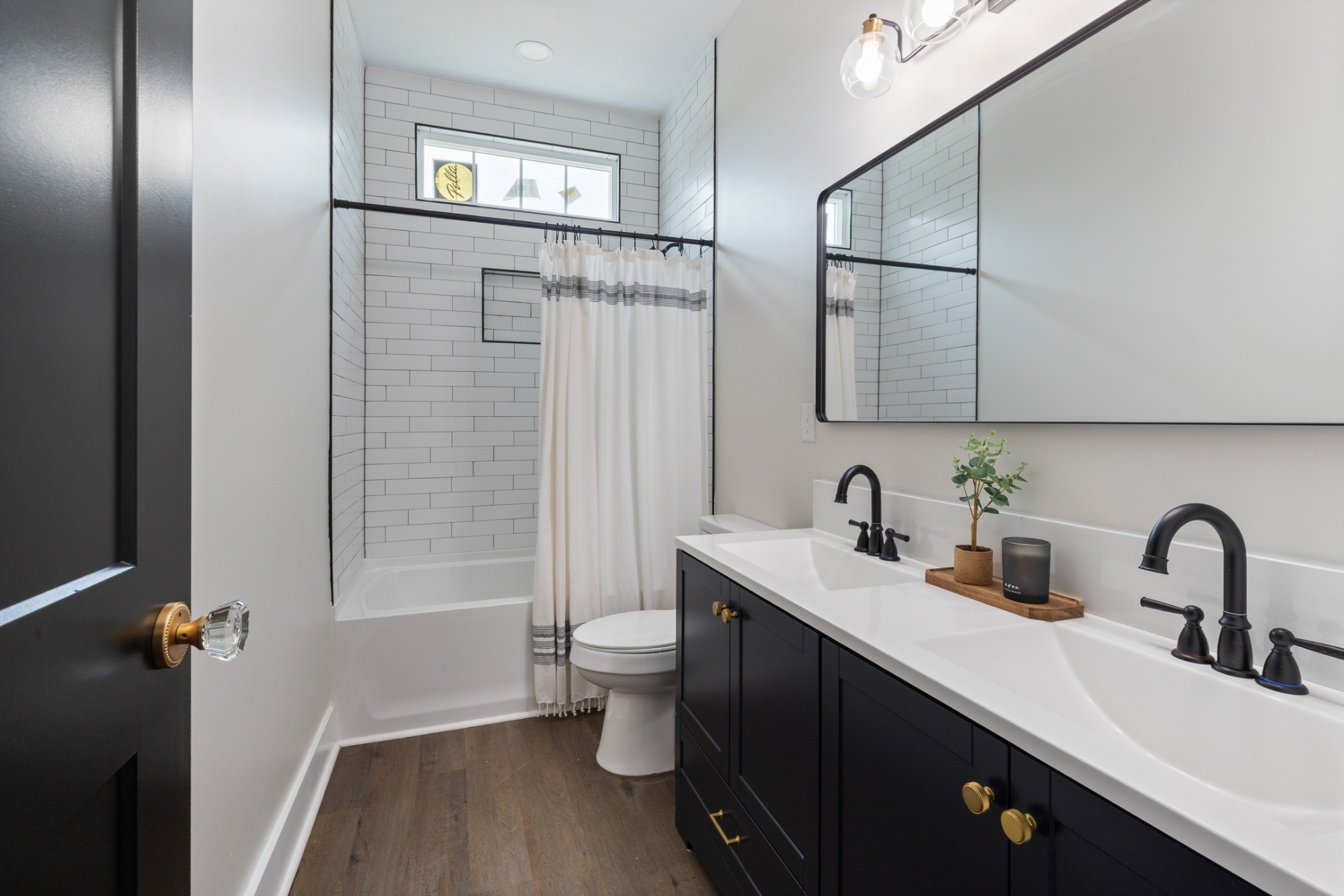 312 N Main St Property Photo 32