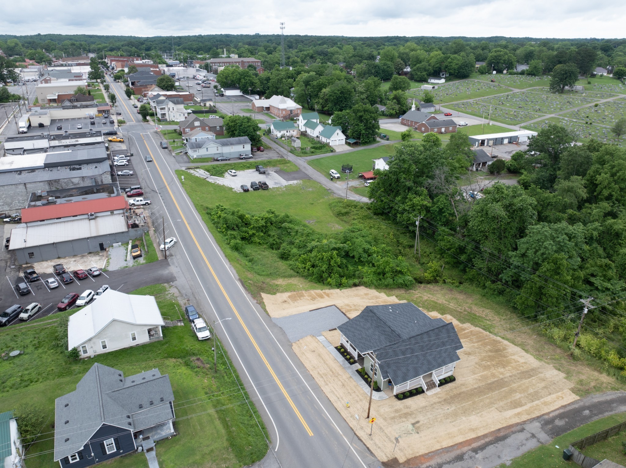 312 N Main St Property Photo 53
