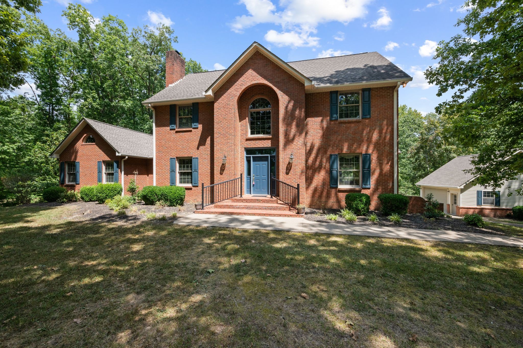 570 Gregson Pl Property Photo 2