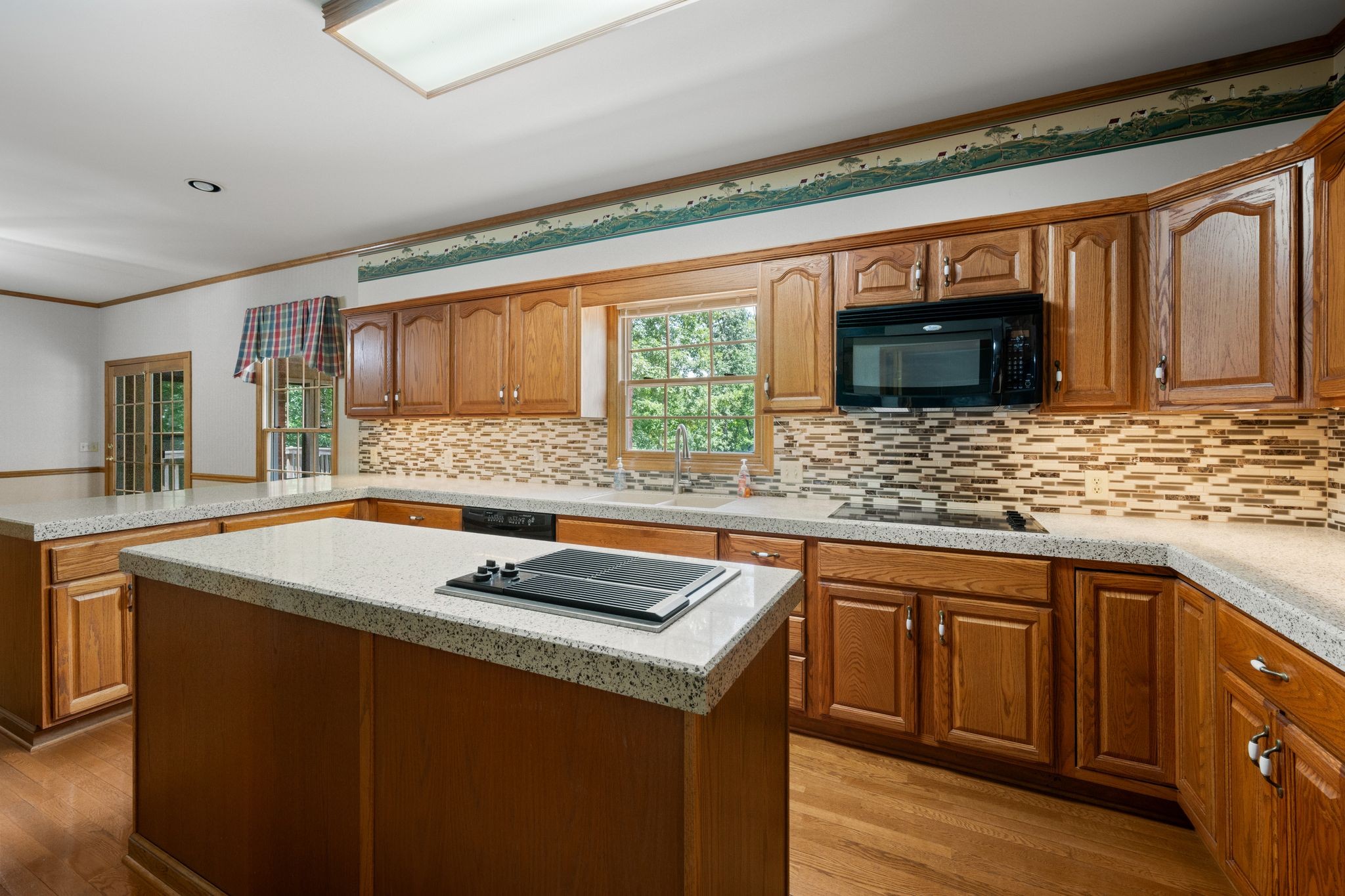 570 Gregson Pl Property Photo 29