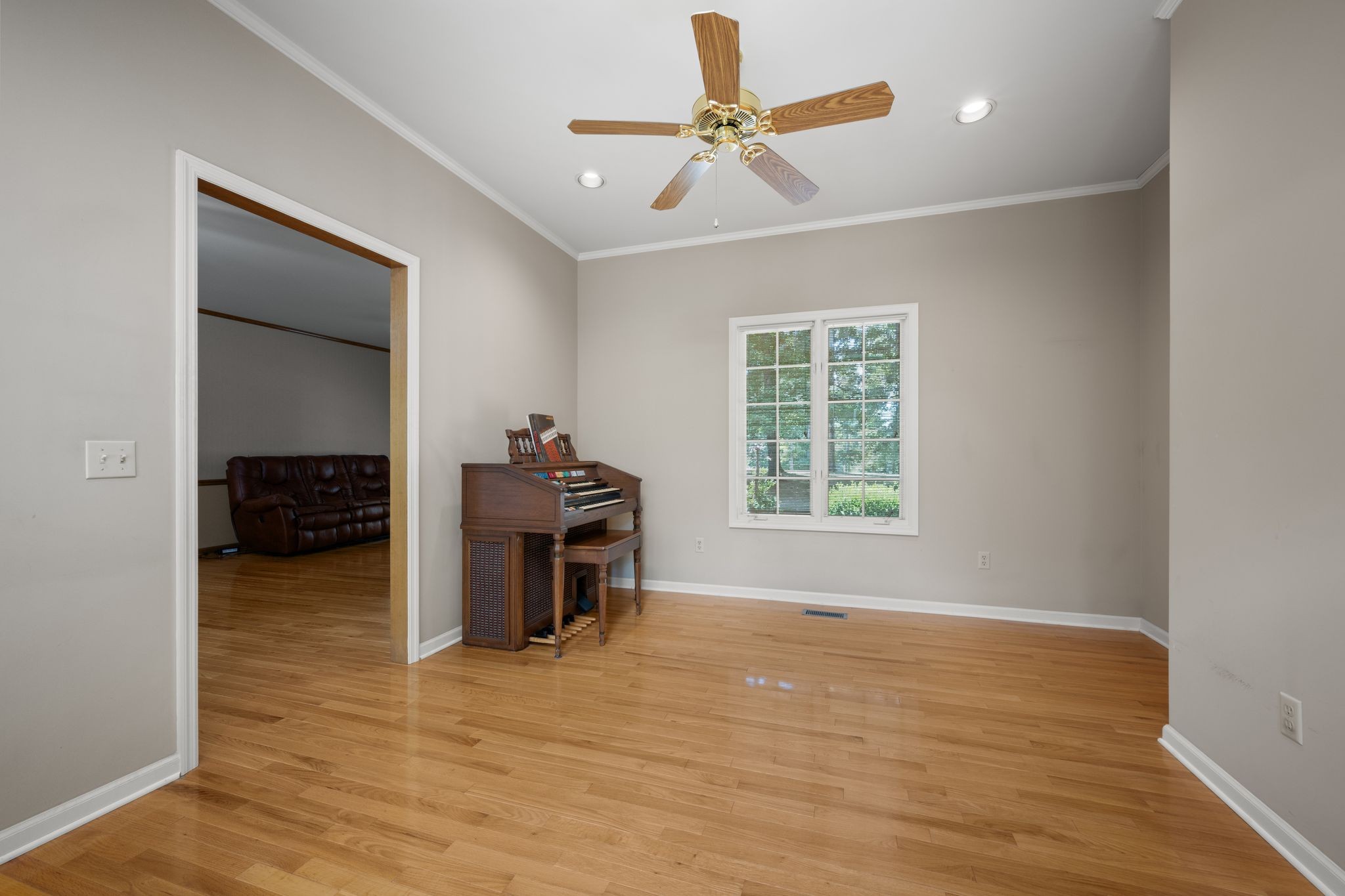 570 Gregson Pl Property Photo 34