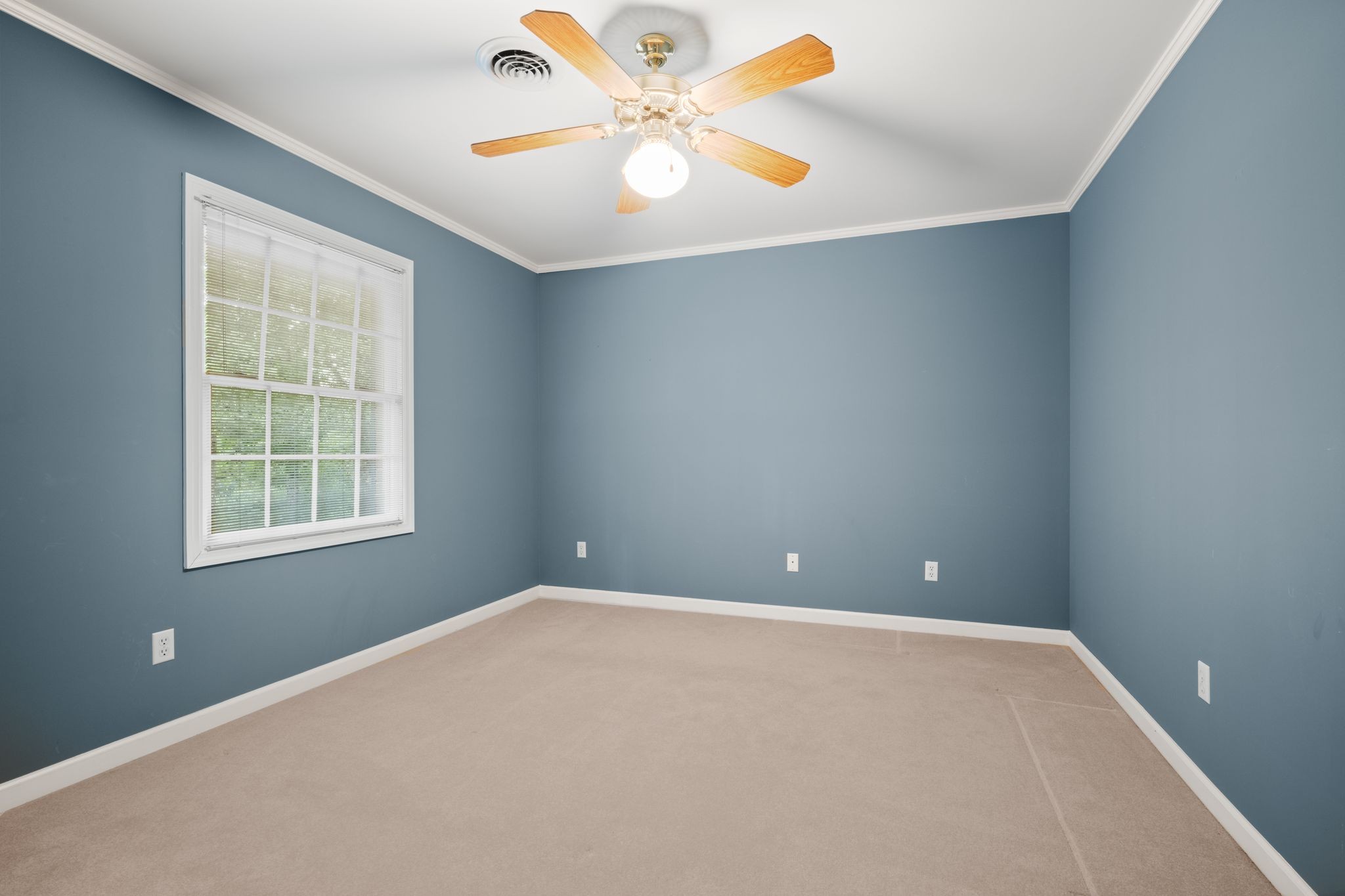 570 Gregson Pl Property Photo 56