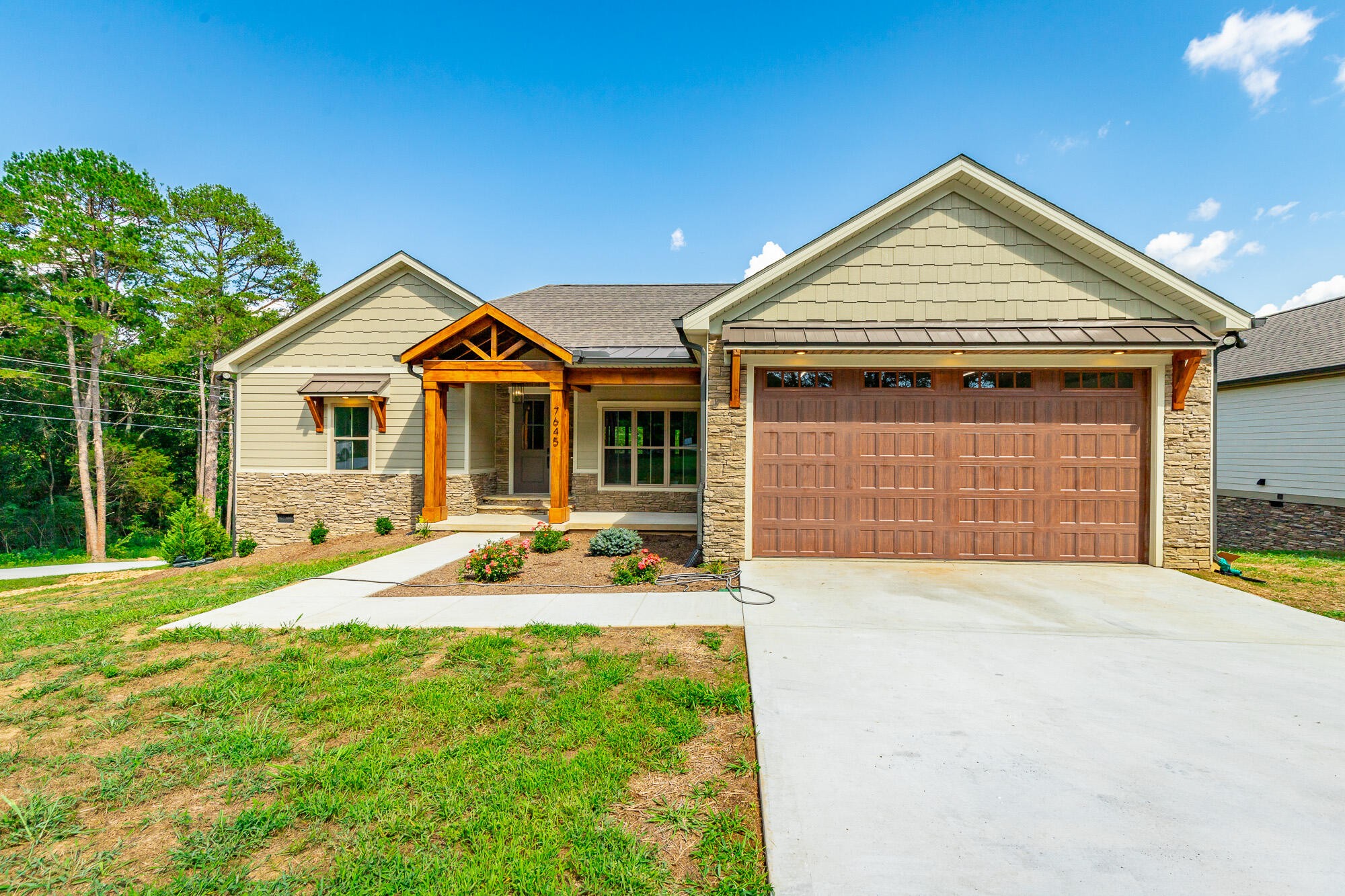 7645 Grasshopper Road Property Photo 1