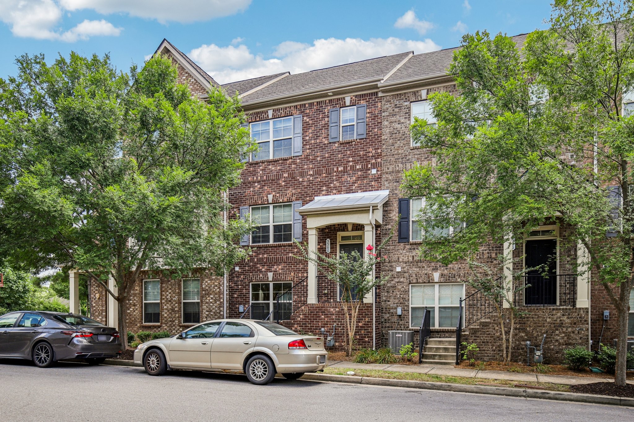 5560 Prada Dr Property Photo 3