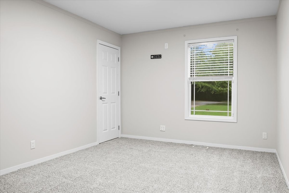 1220 Singleton Rd Property Photo 15