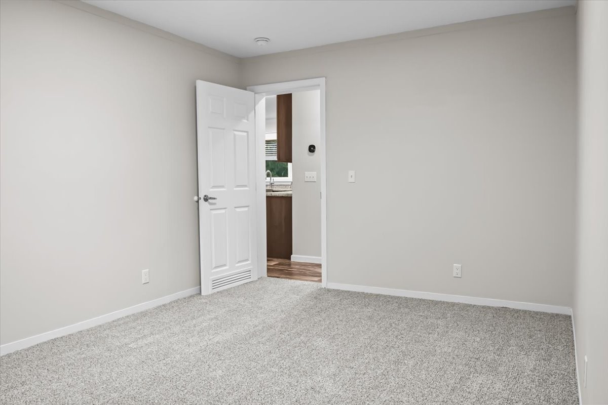 1220 Singleton Rd Property Photo 16