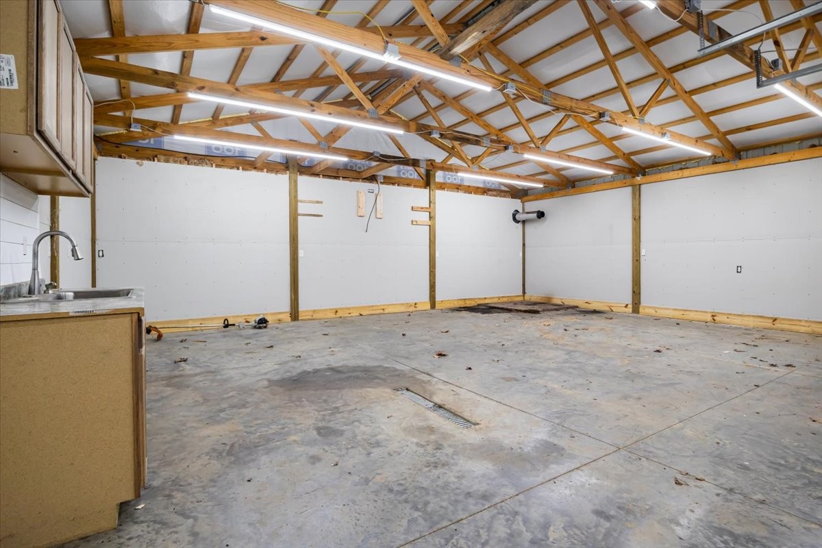 1220 Singleton Rd Property Photo 26