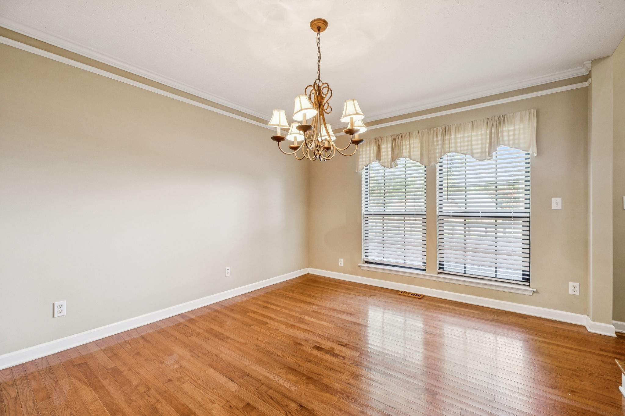 1422 Trailridge Cir Property Photo 11