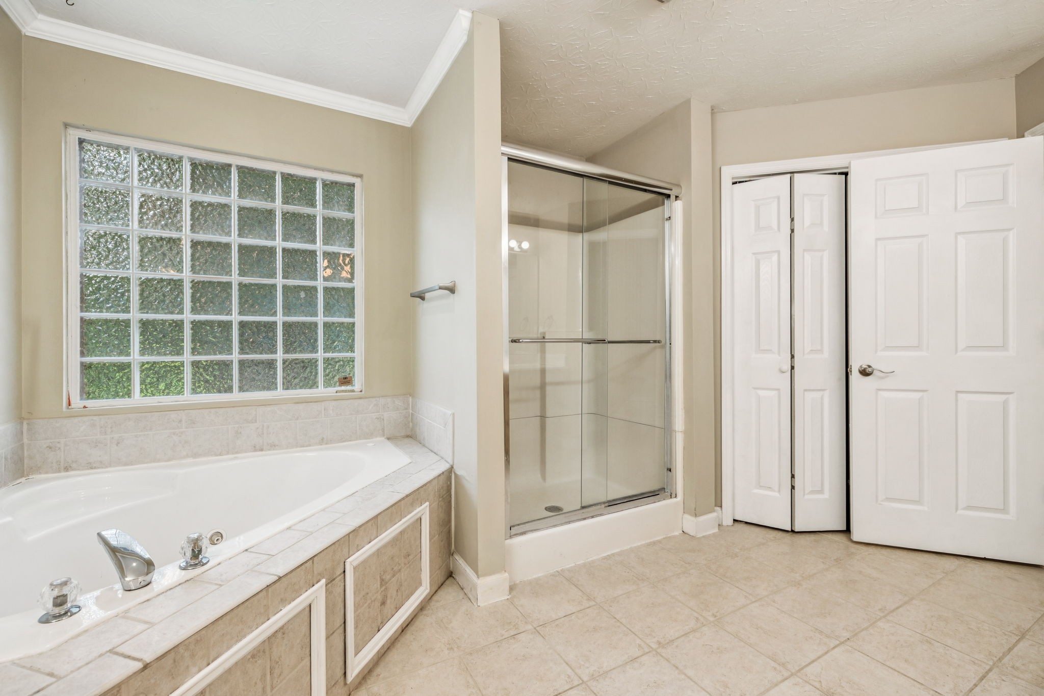 1422 Trailridge Cir Property Photo 45