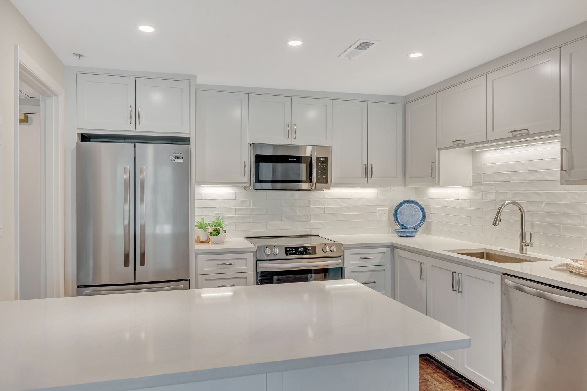 4215 Harding Pike Property Photo 1