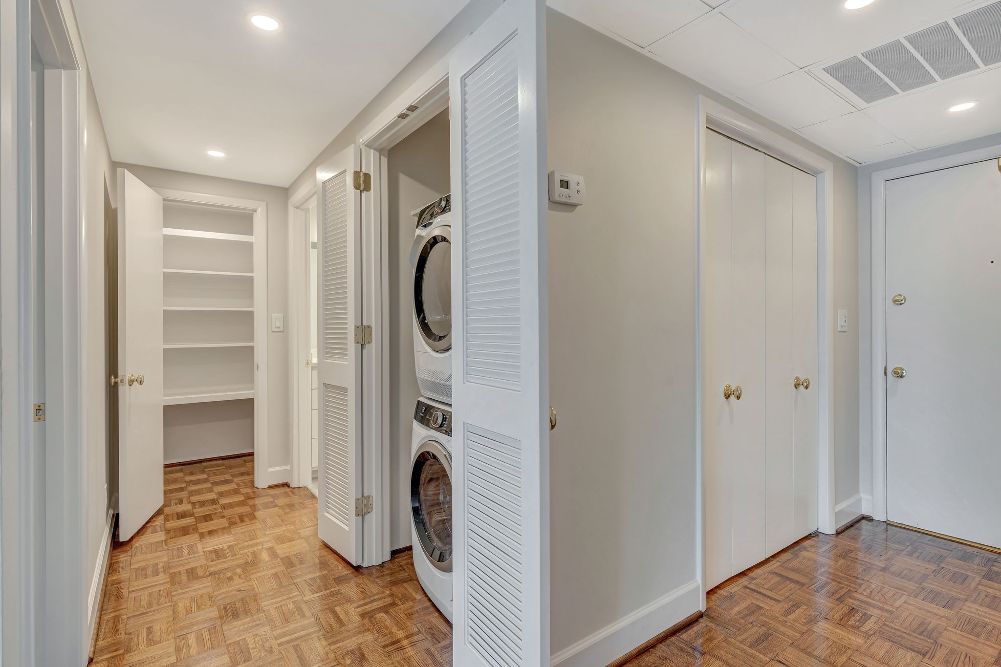 4215 Harding Pike Property Photo 11