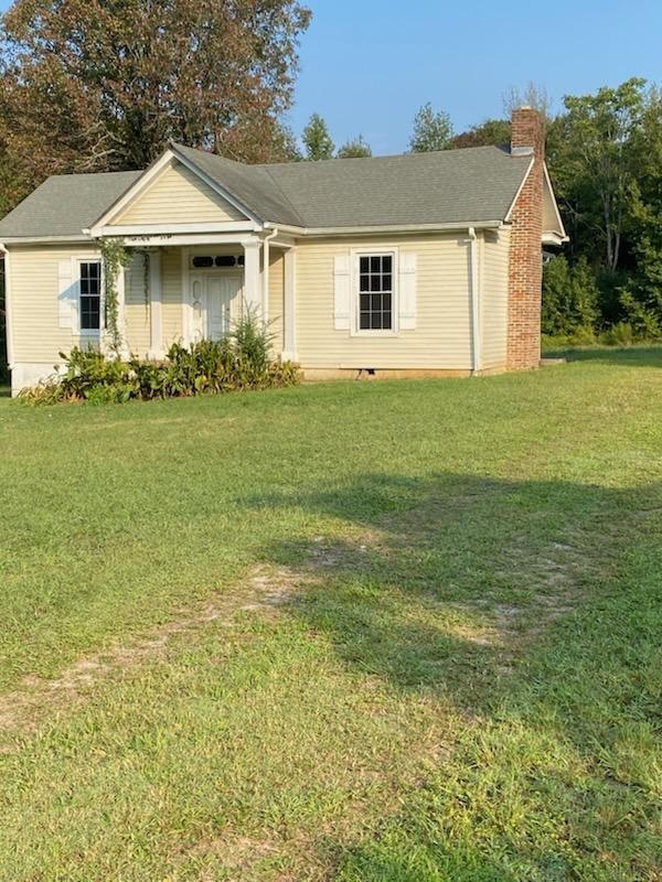 972 Fall River Rd Property Photo 3