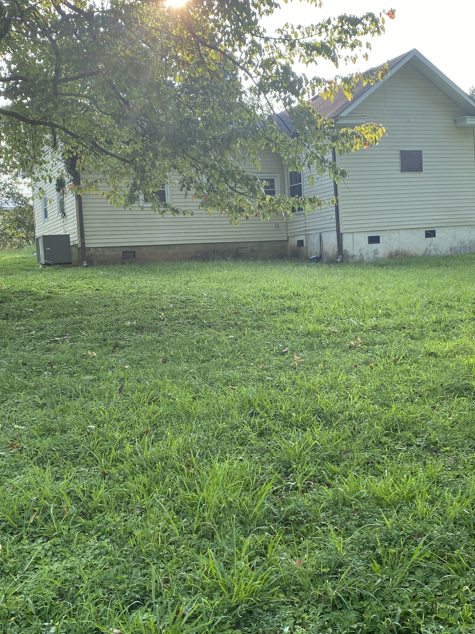 972 Fall River Rd Property Photo 28