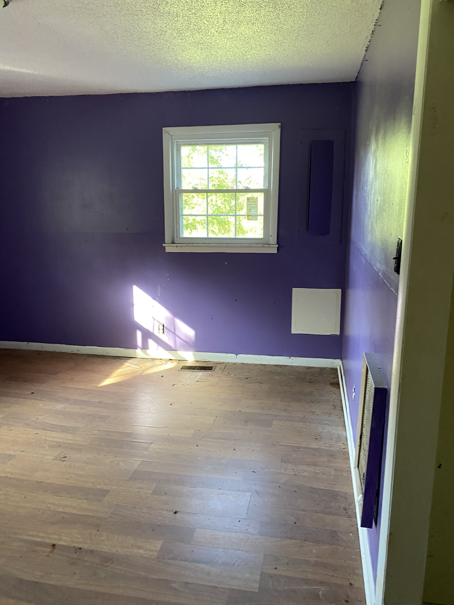 972 Fall River Rd Property Photo 31