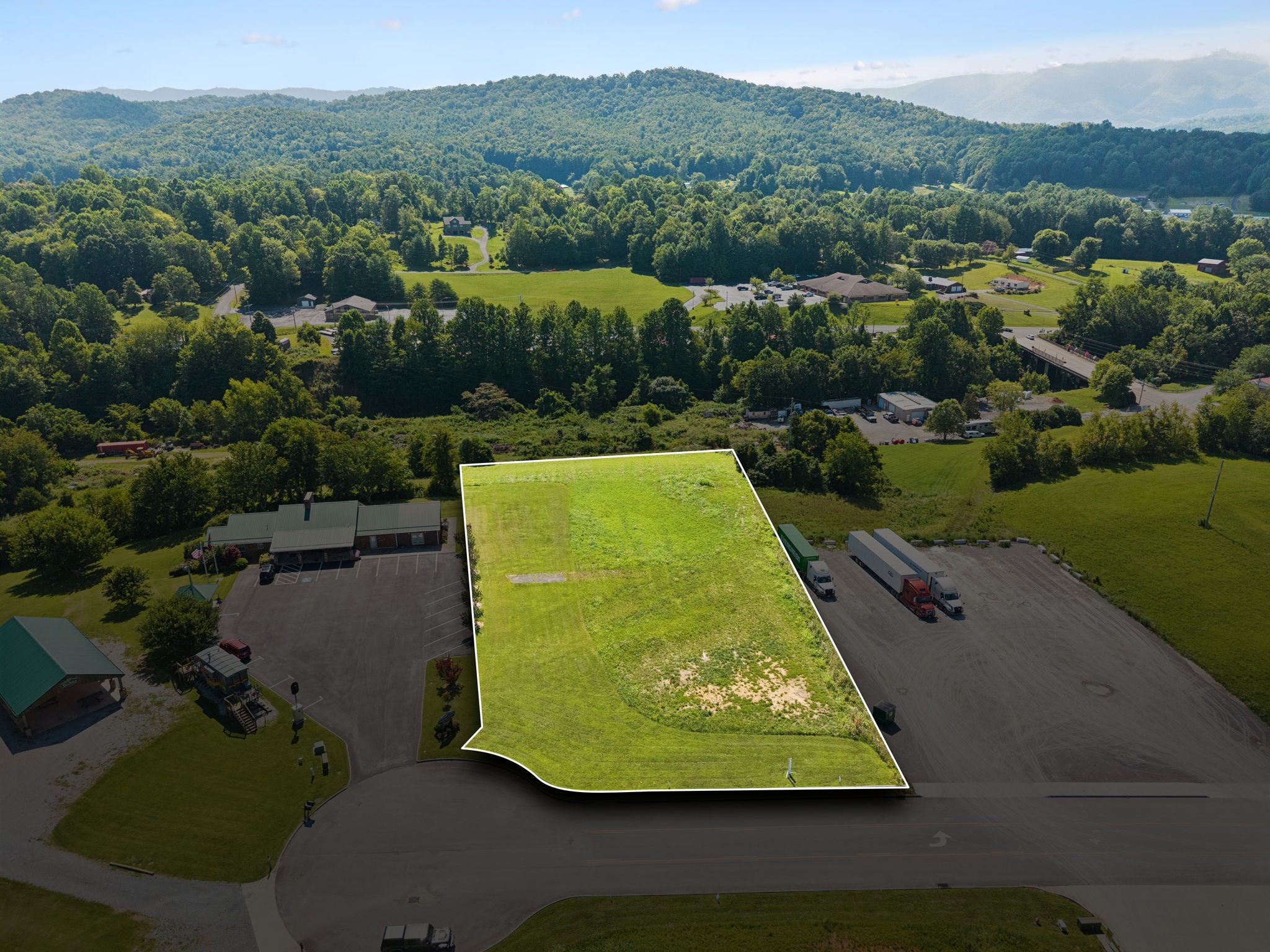 104 Unicoi Village Pl Property Photo 2