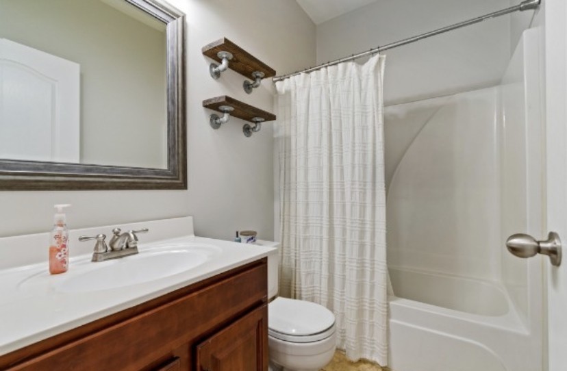 301 Chamblee Ct Property Photo 28