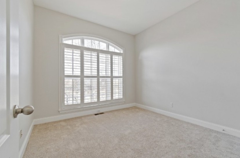 301 Chamblee Ct Property Photo 32