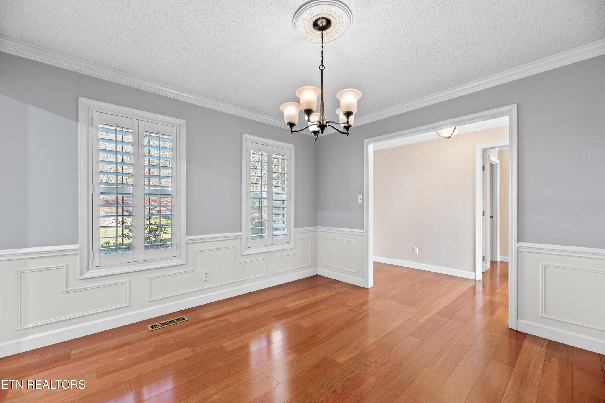 1244 River Oaks Drive Property Photo 4
