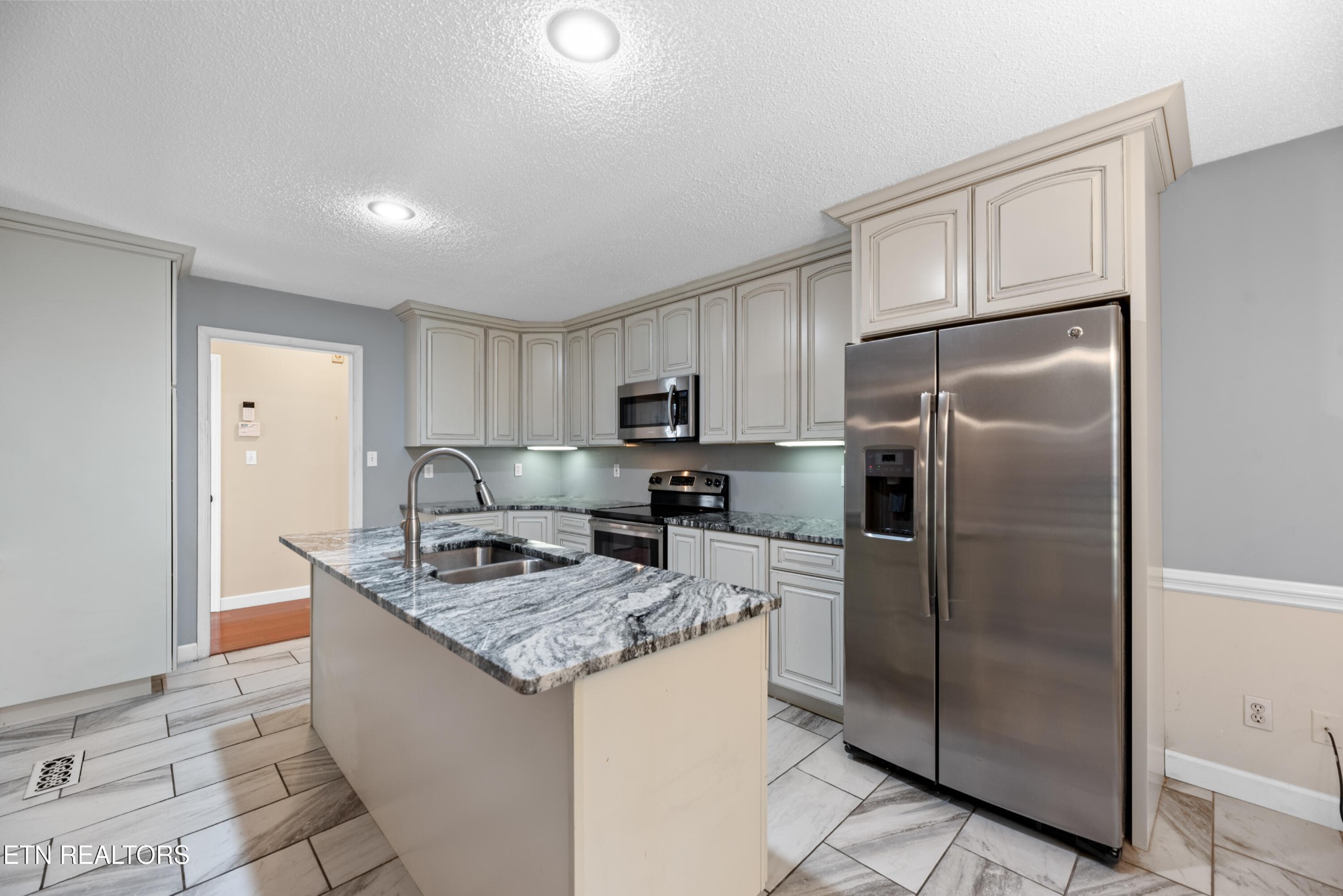 1244 River Oaks Drive Property Photo 10
