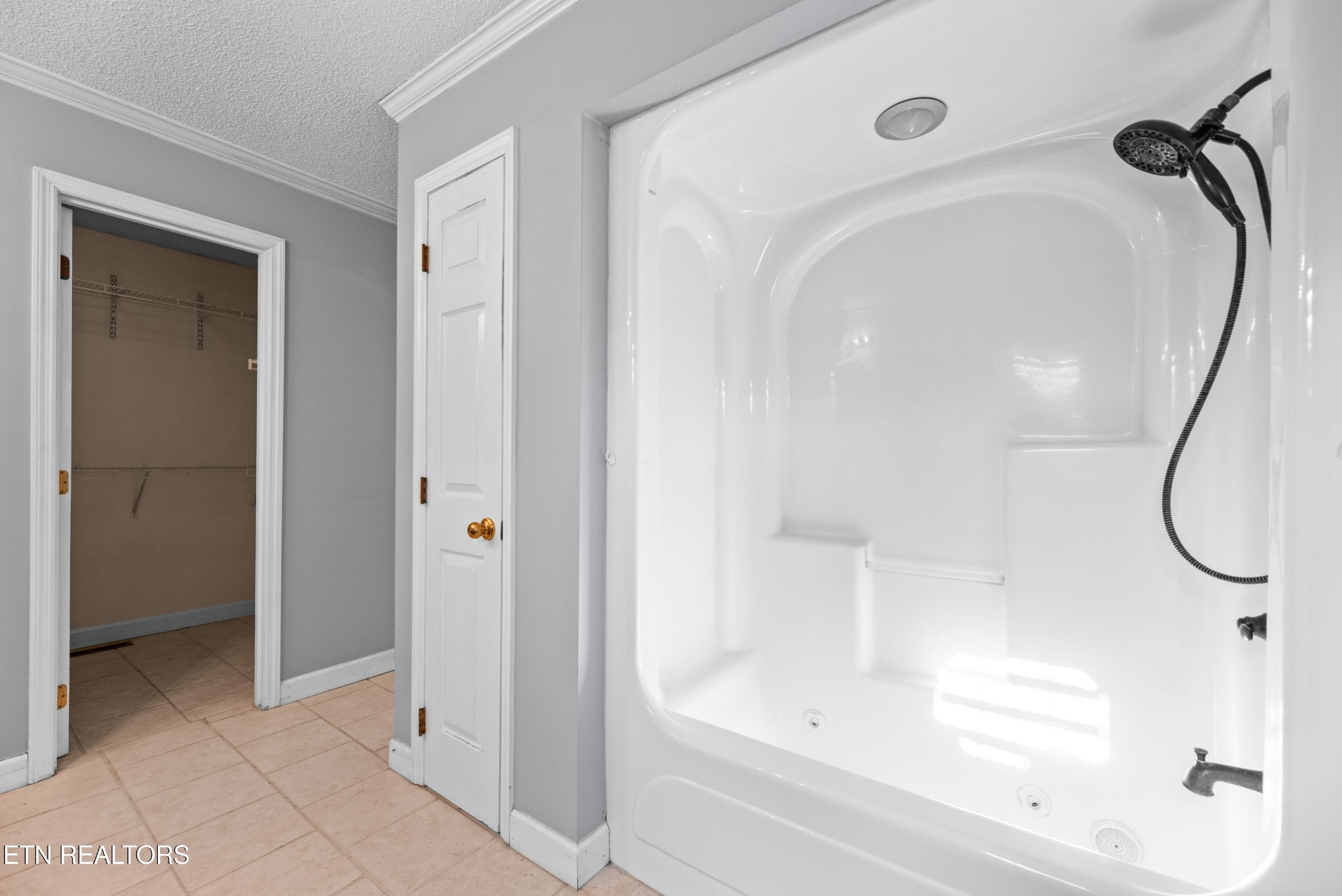 1244 River Oaks Drive Property Photo 15