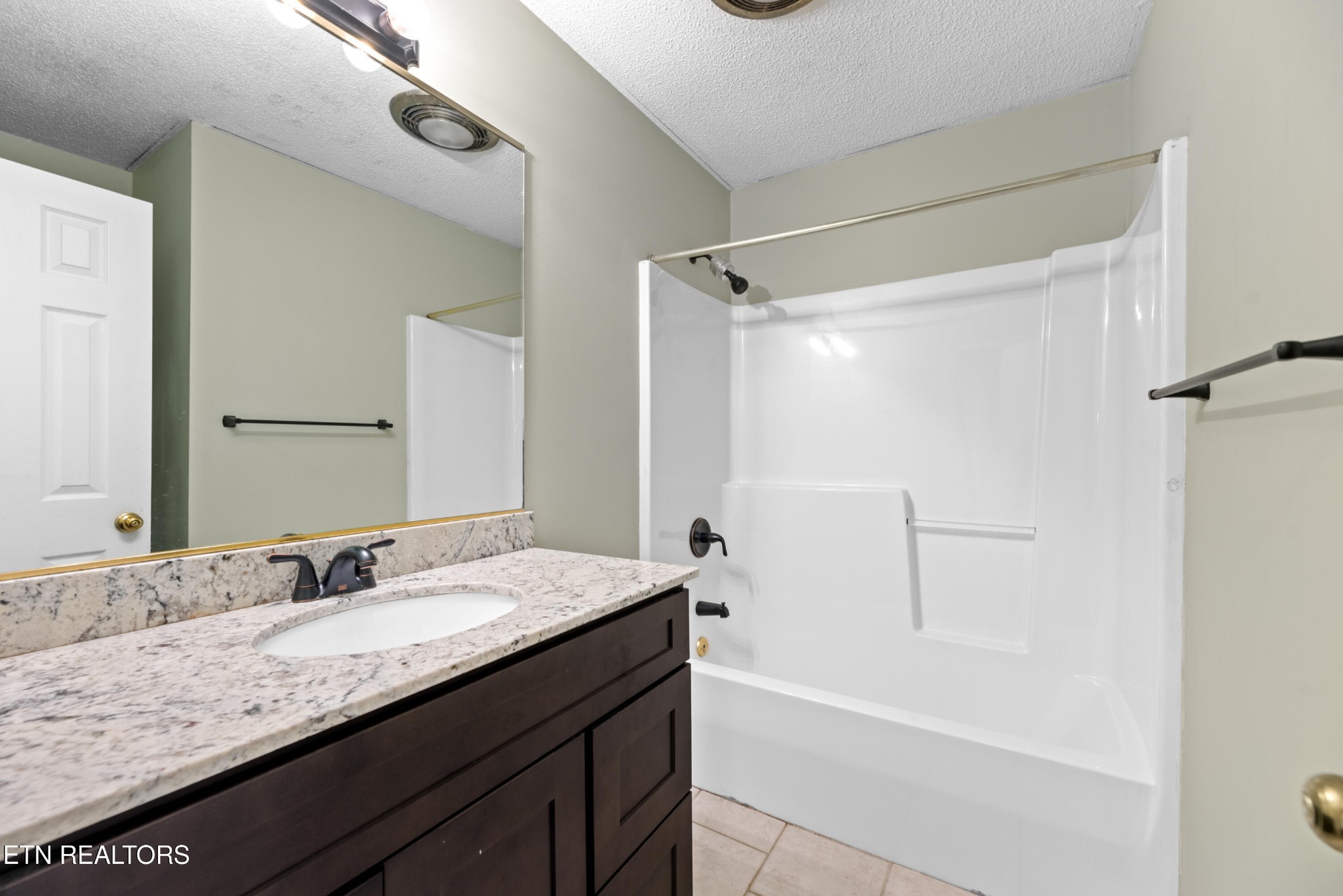 1244 River Oaks Drive Property Photo 17