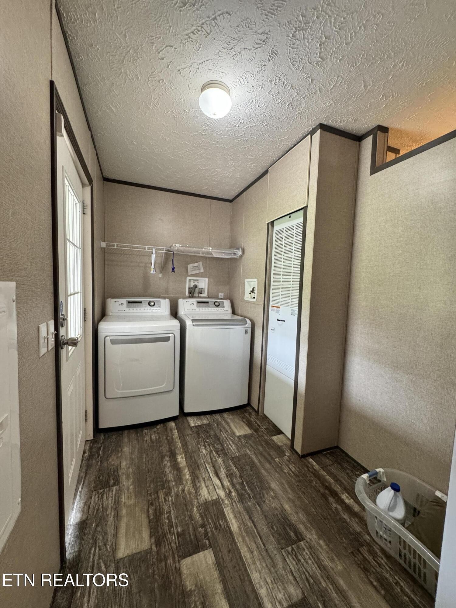 2959 Pomona Rd Property Photo 15