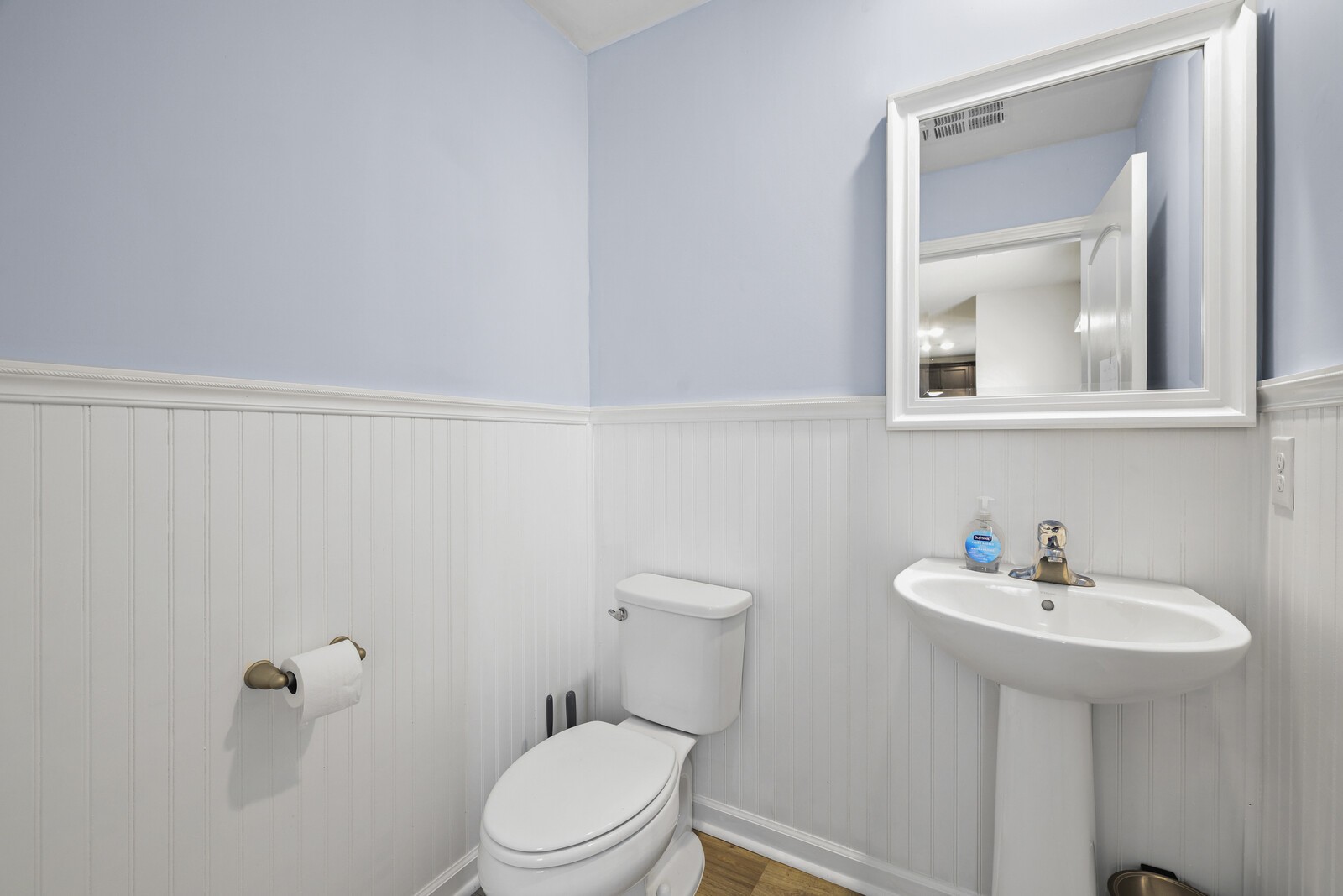 3747 Spahn Ln Property Photo 15