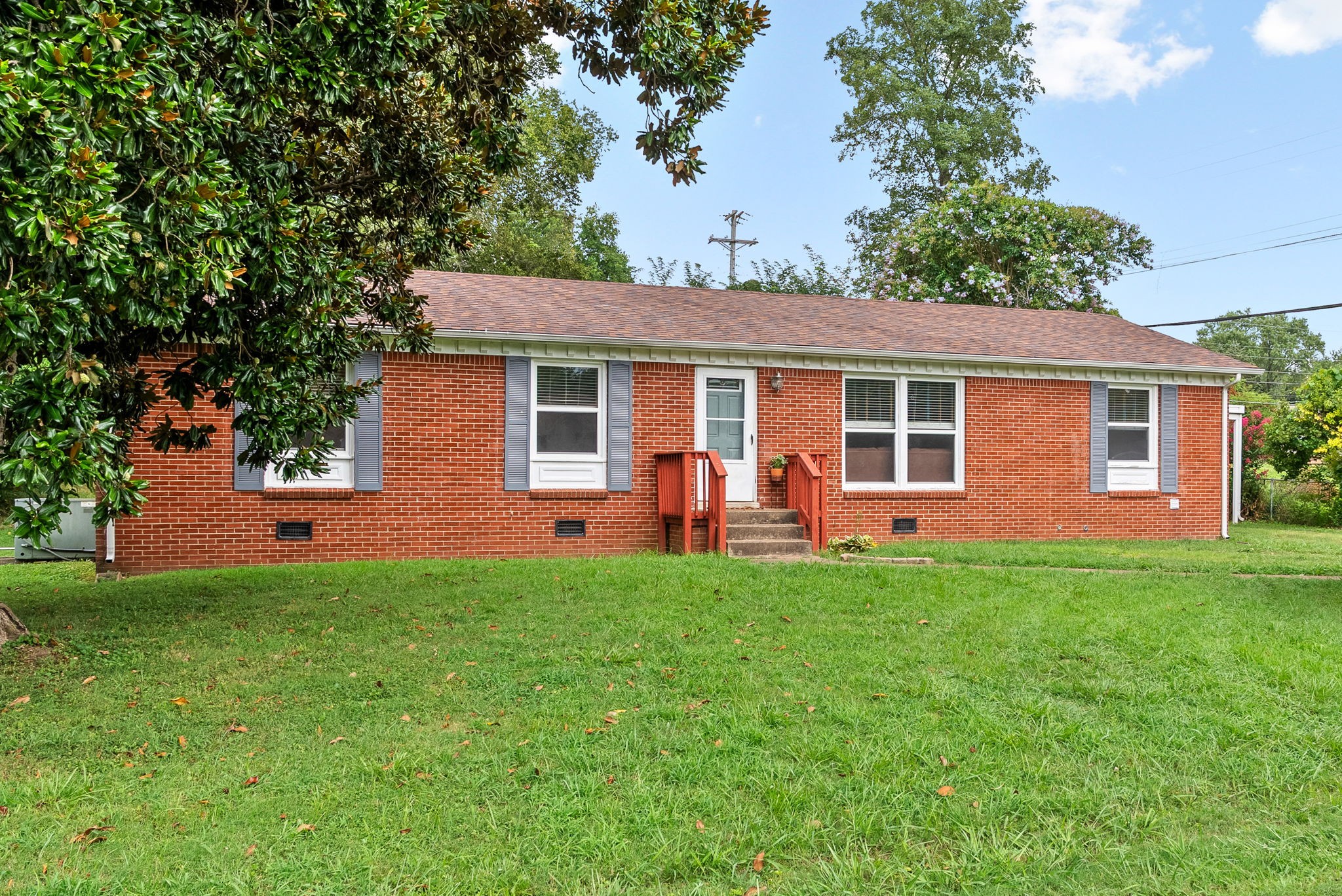 507 Howell Dr Property Photo 2