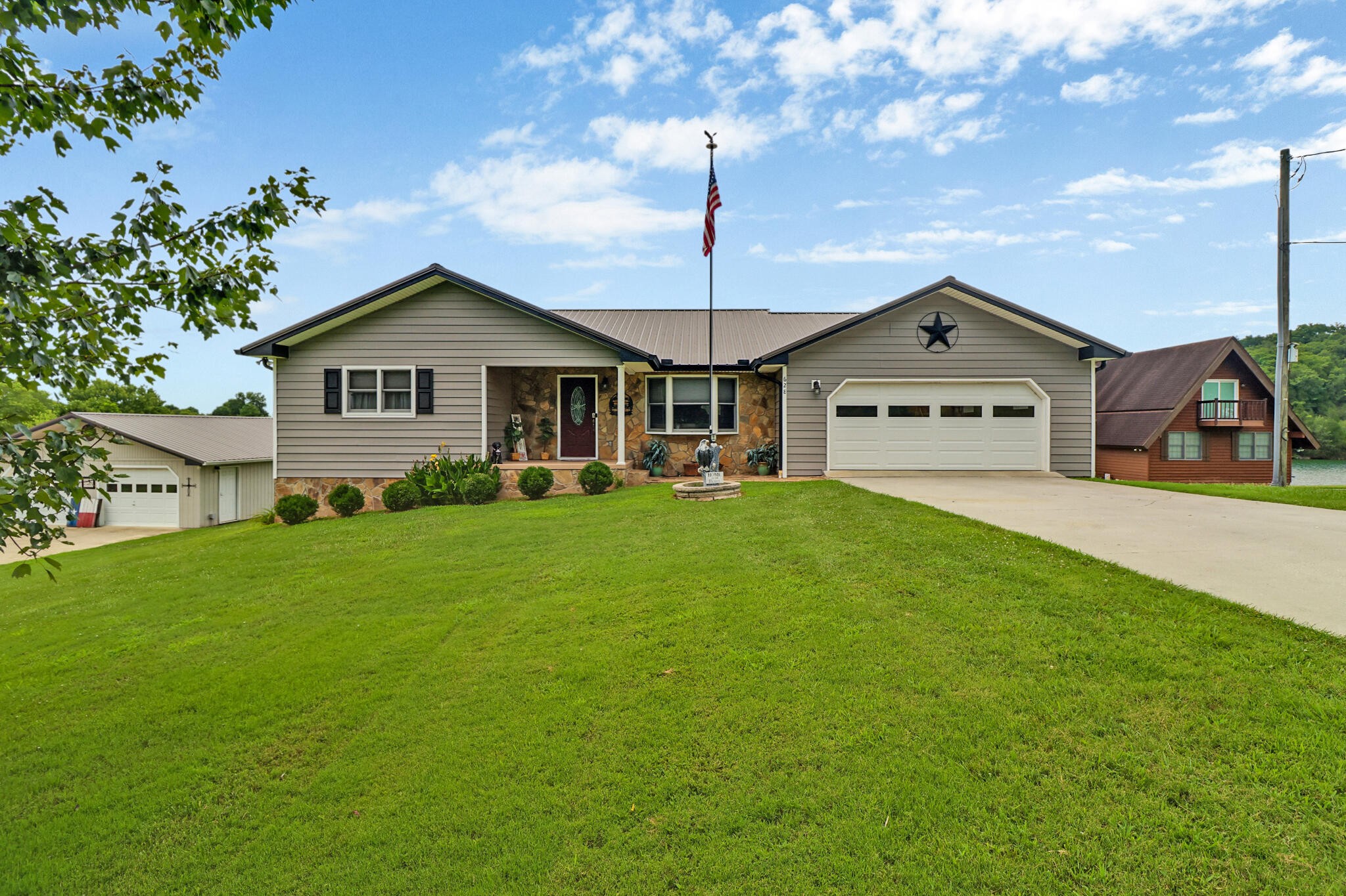 628 Sable Road Property Photo 1