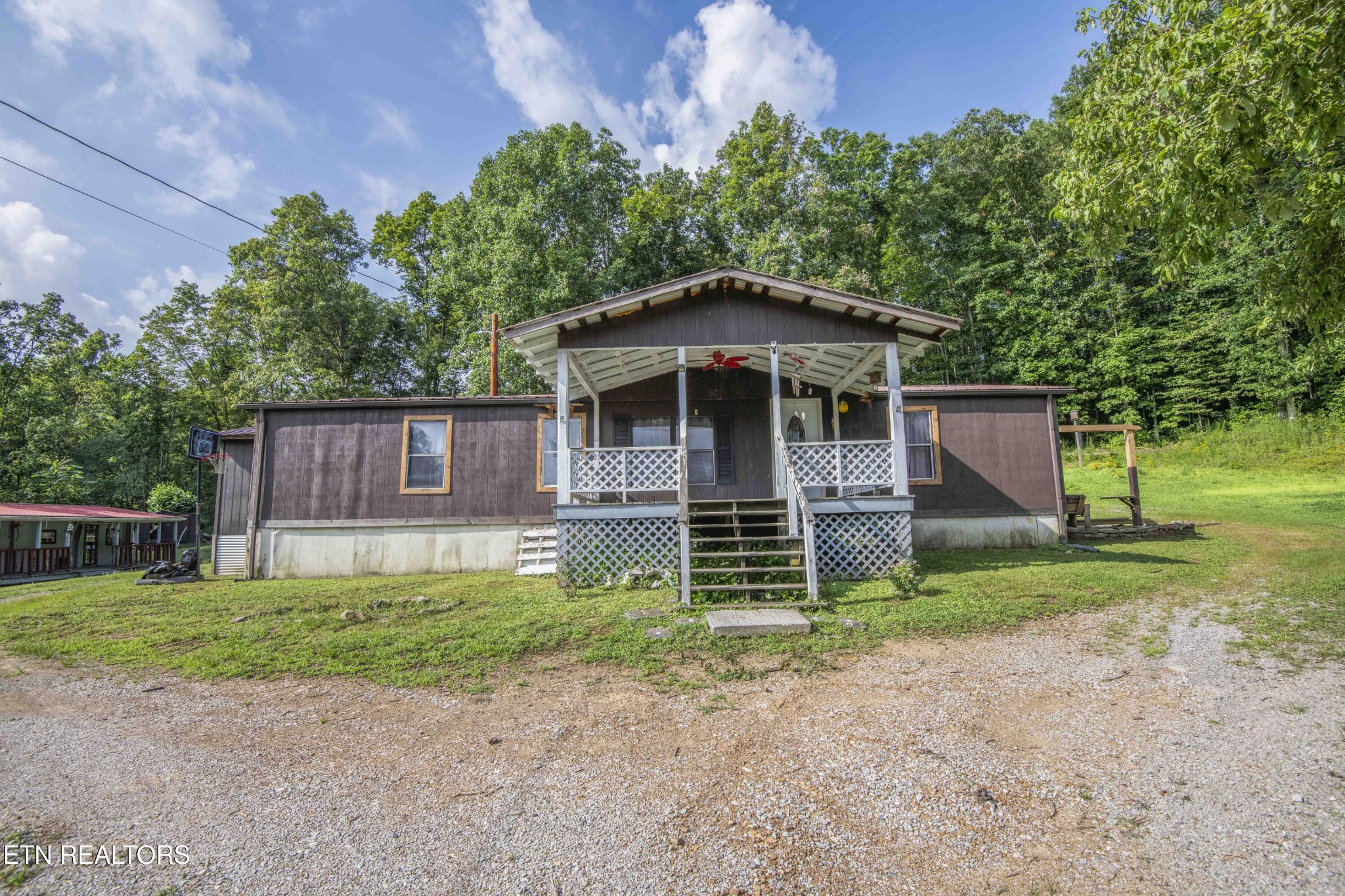 180 Grady Langley Rd Property Photo 1
