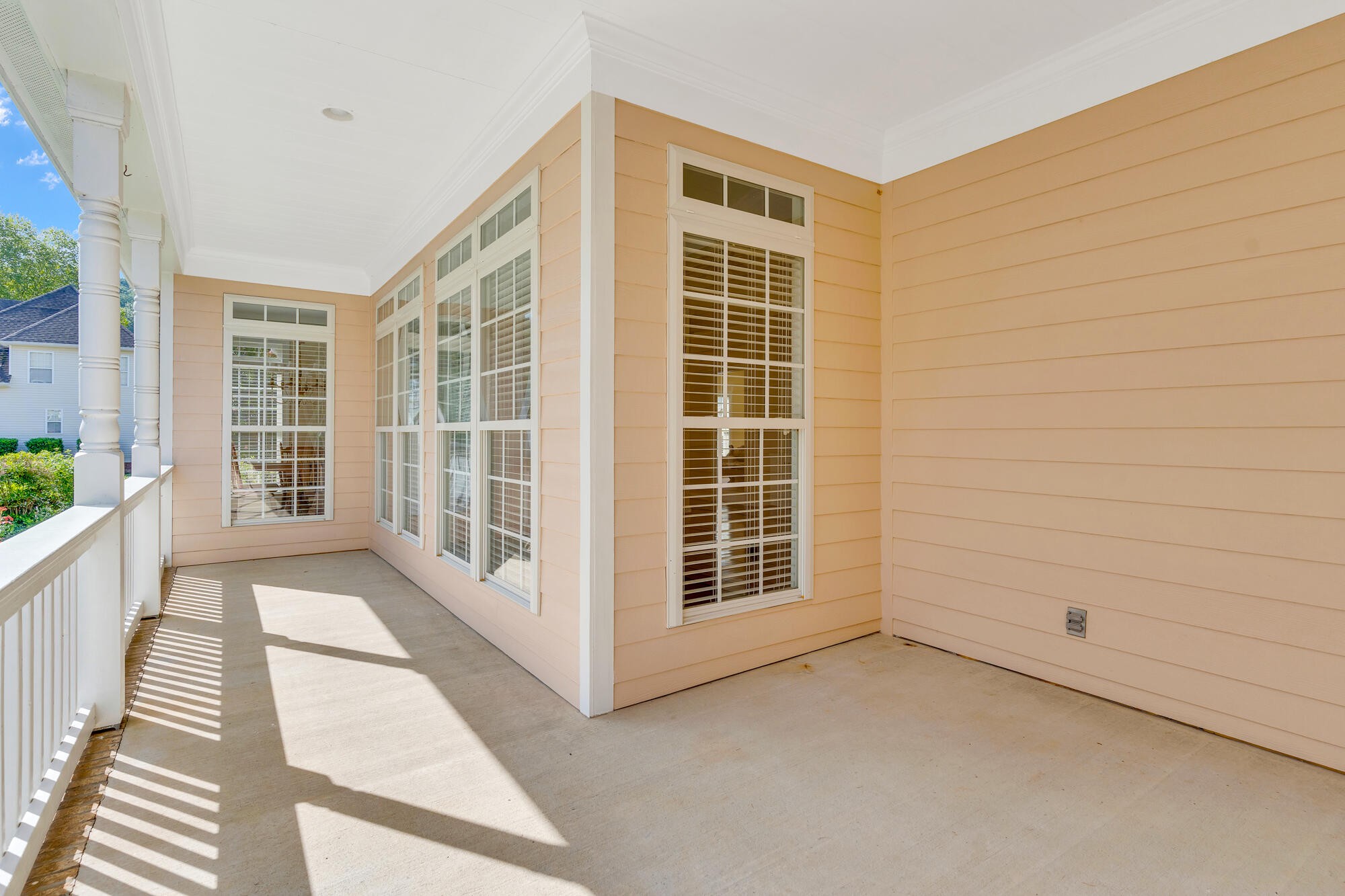 241 Horse Creek Drive Property Photo 5