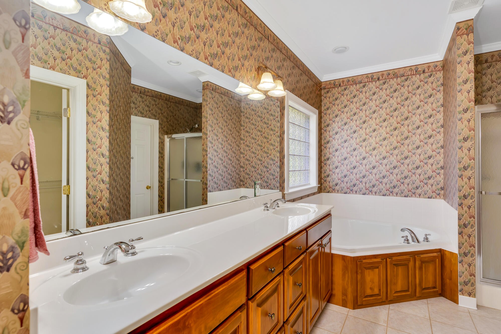 241 Horse Creek Drive Property Photo 28
