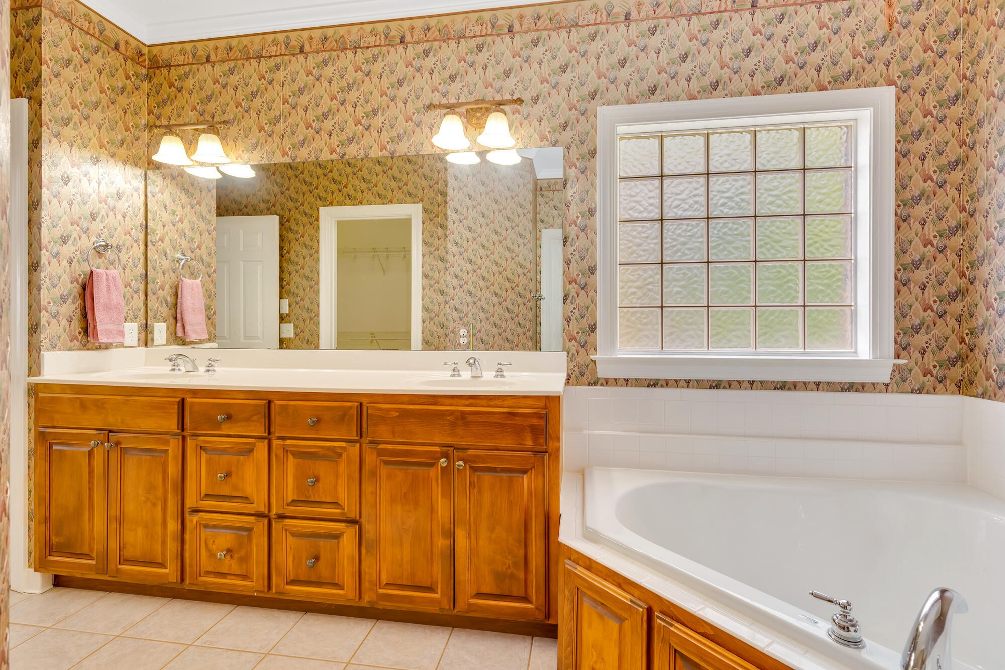 241 Horse Creek Drive Property Photo 30