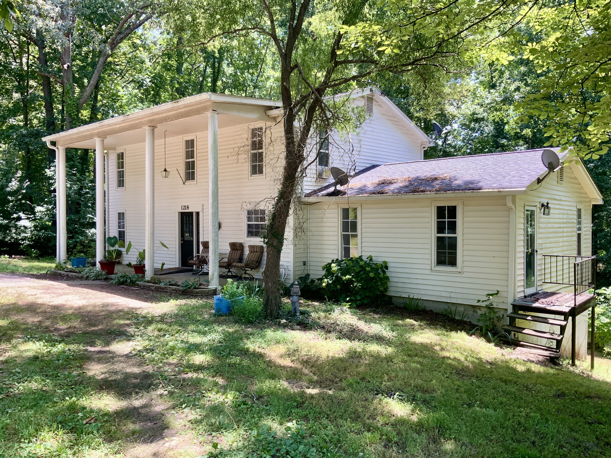 1218 Spring St Property Photo 1