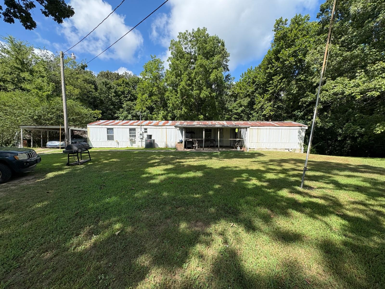4900 Chapel Hill Rd Property Photo 1