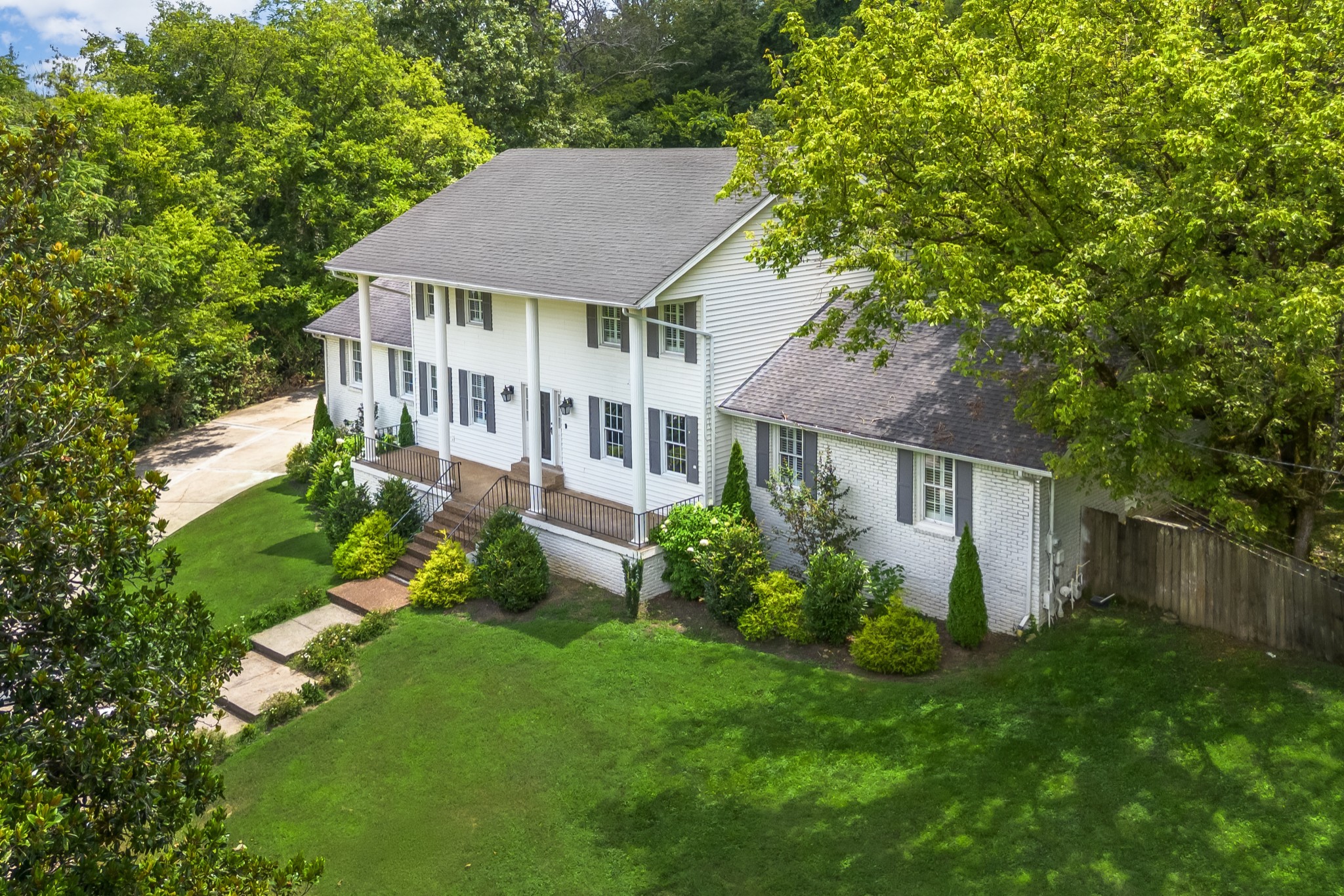 116 Century Oak Dr Property Photo 1