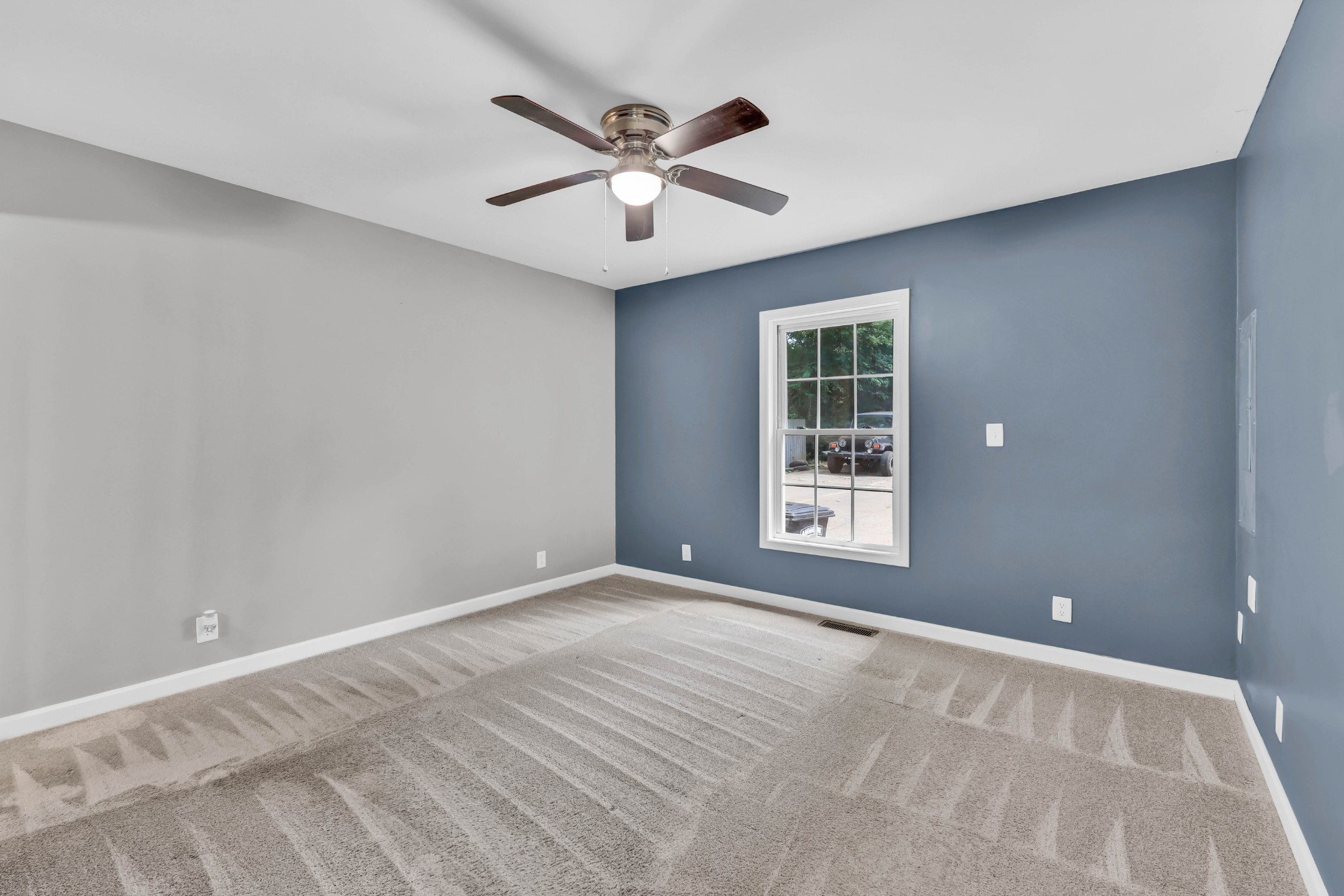 203 Dale Ter Property Photo 21