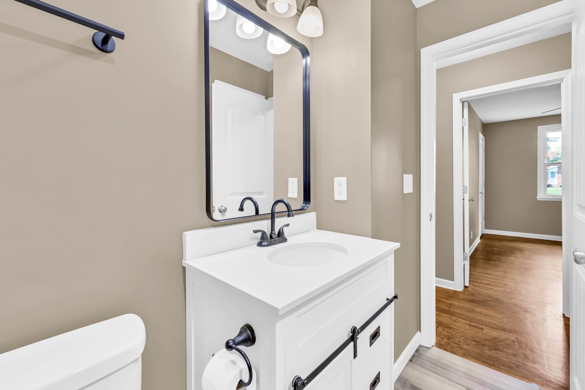 203 Dale Ter Property Photo 29