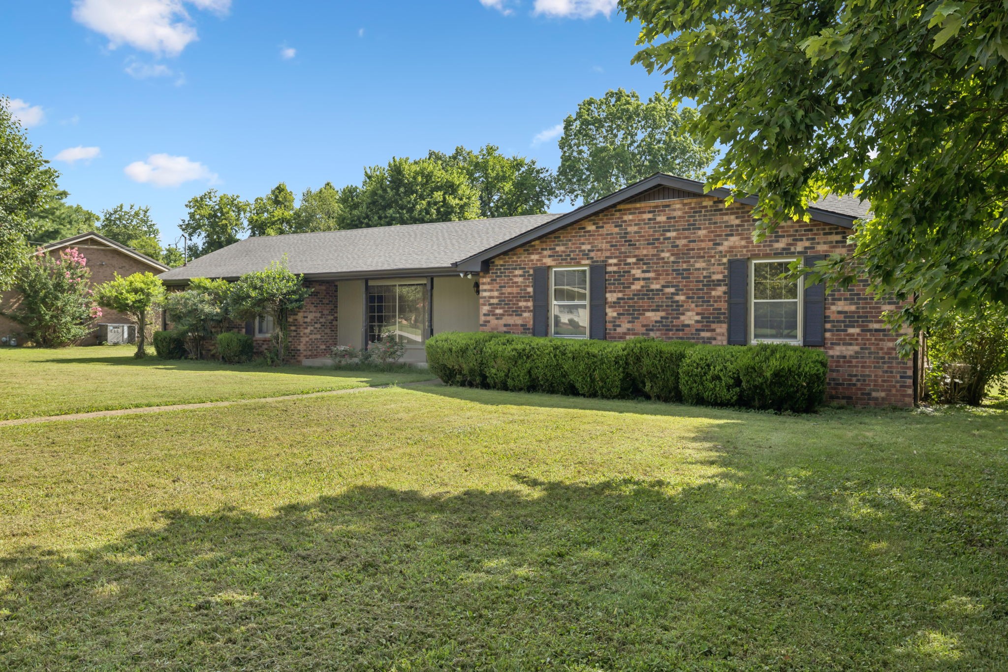 507 Hitt Ln Property Photo 1