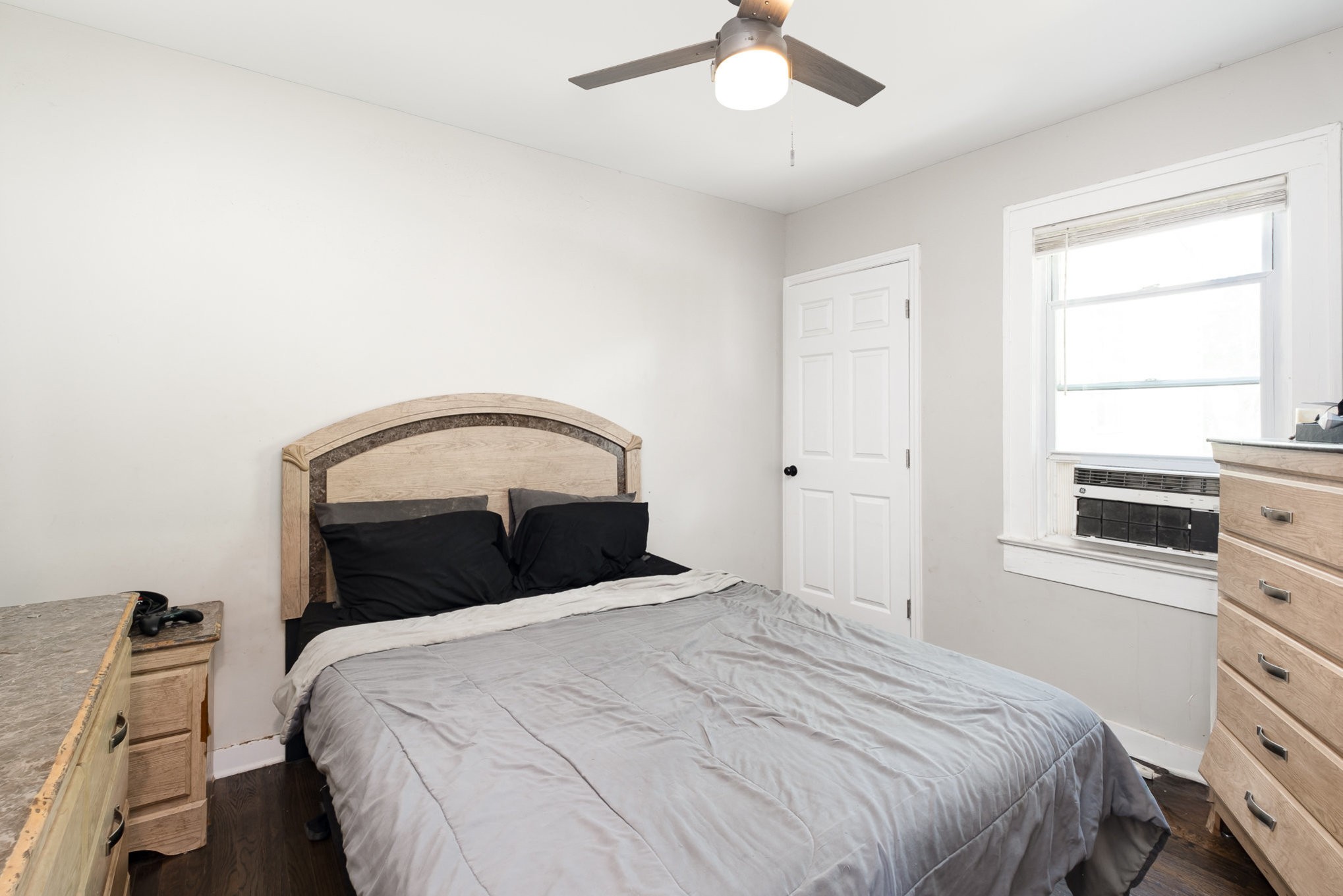 1022 W Commerce St Property Photo 15