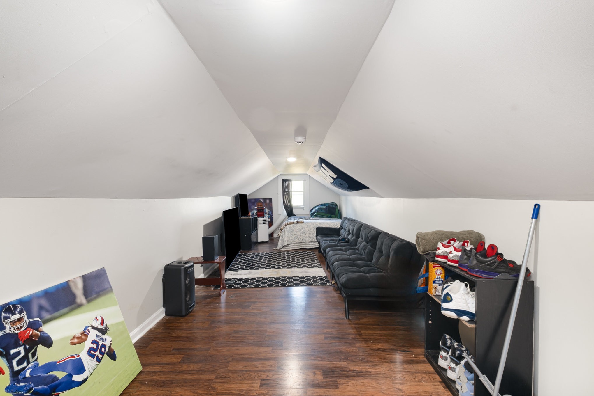 1022 W Commerce St Property Photo 20