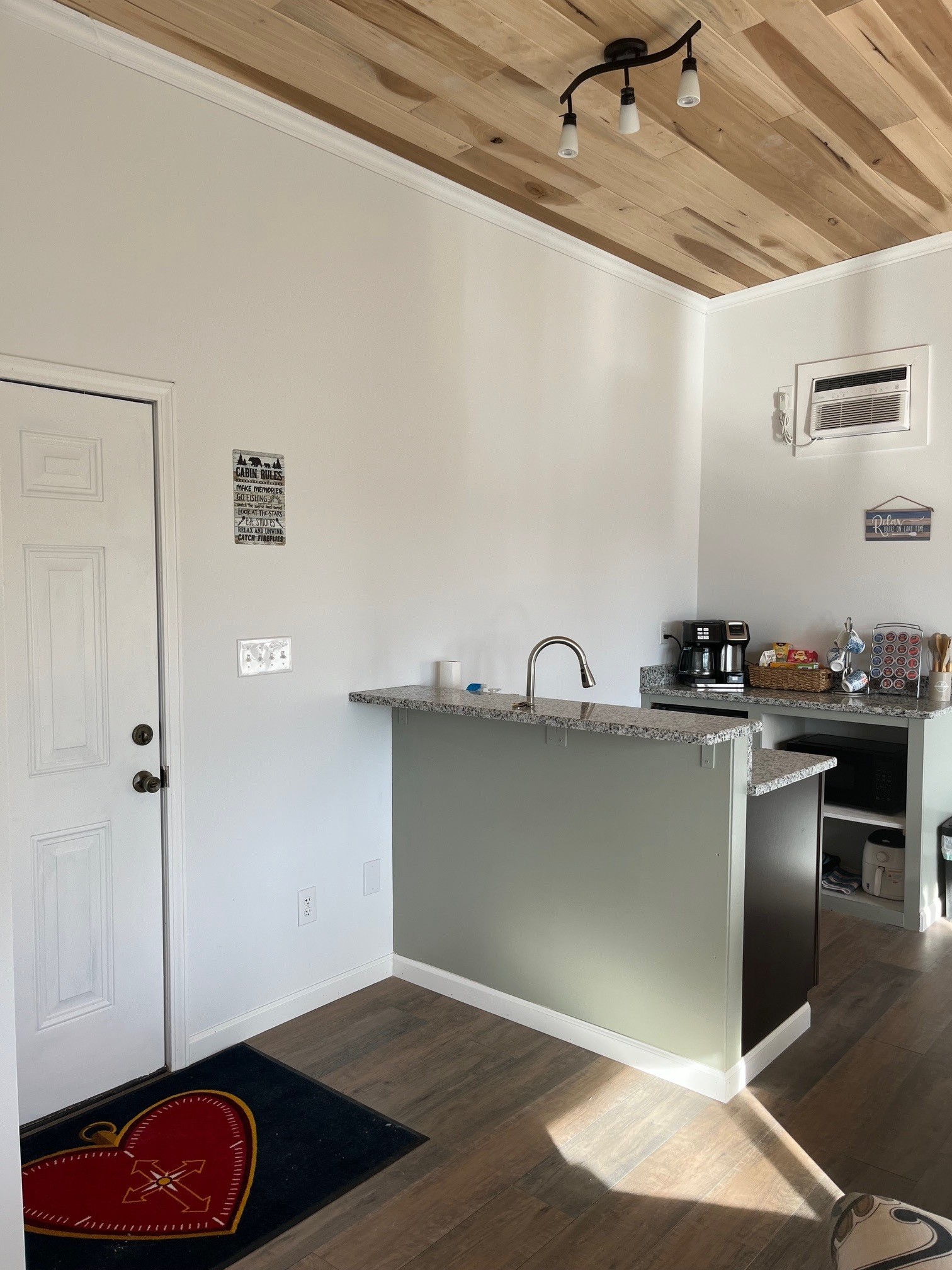 1490 Ford Rd Property Photo 8