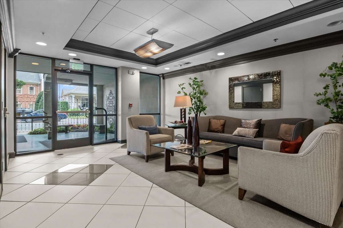 117 30th Ave, N Property Photo 4