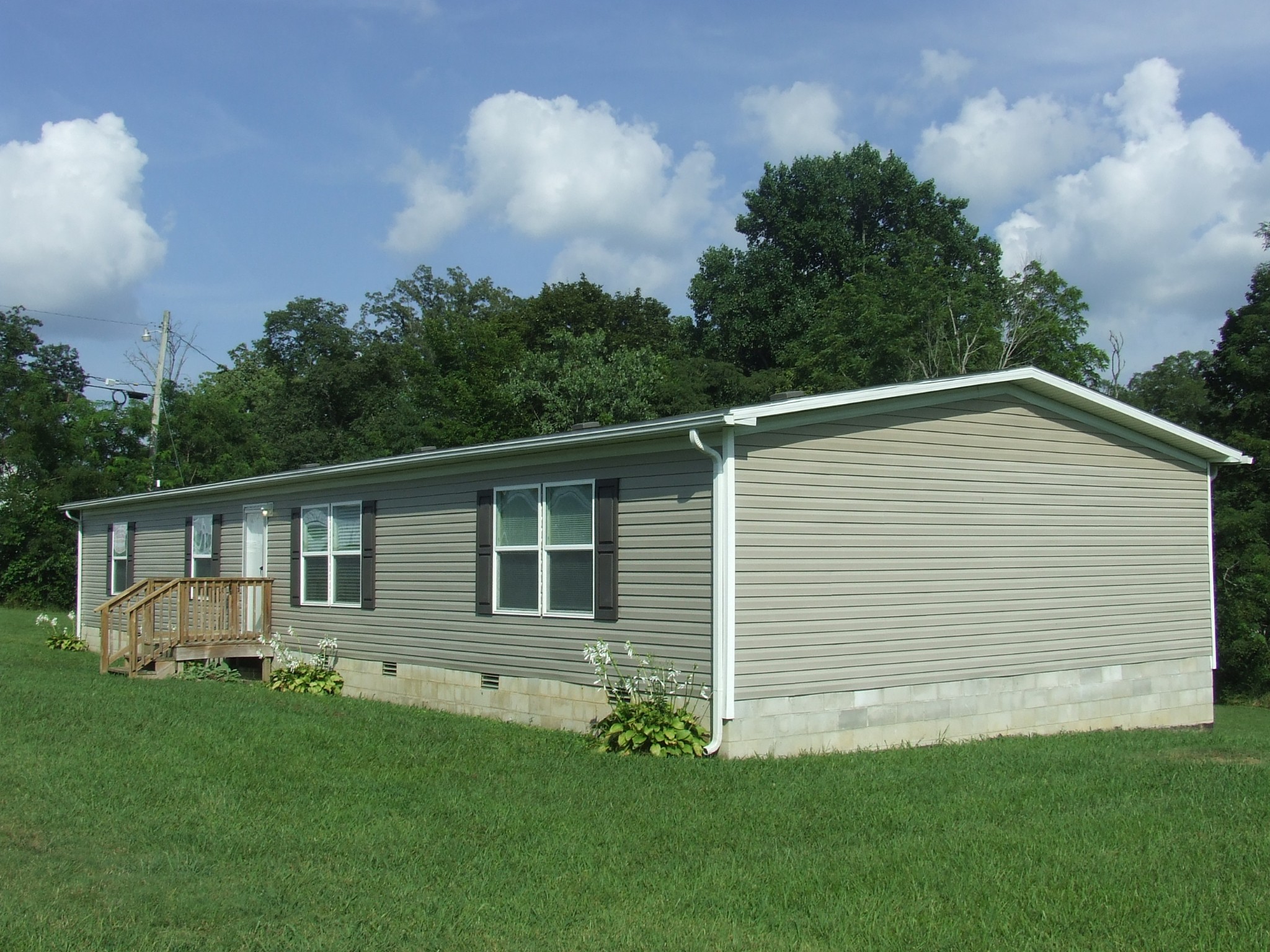 142 Gilbert St Property Photo 1