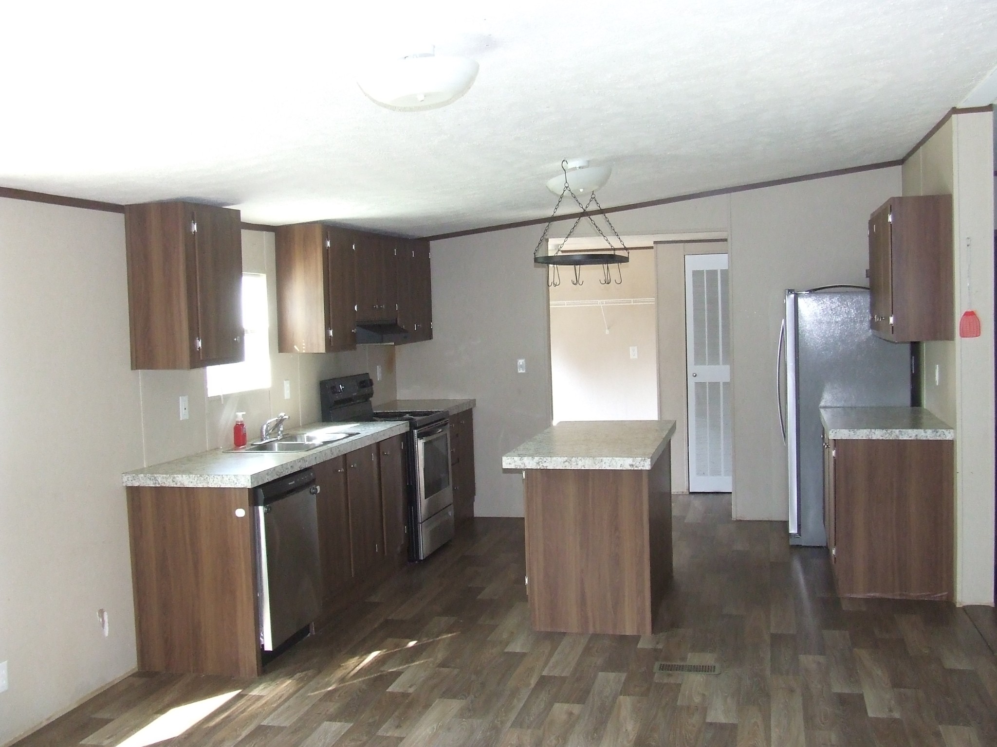 142 Gilbert St Property Photo 9