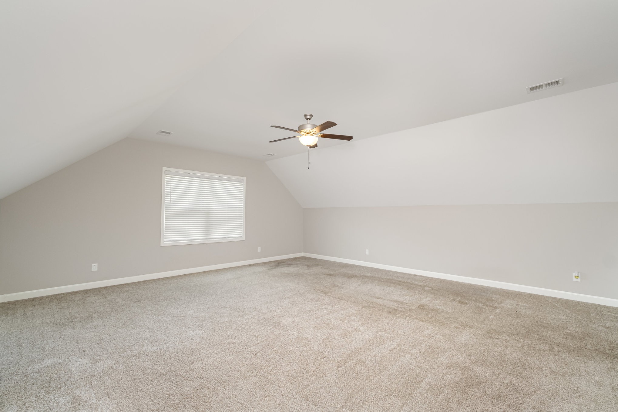 294 Sundale Dr Property Photo 30