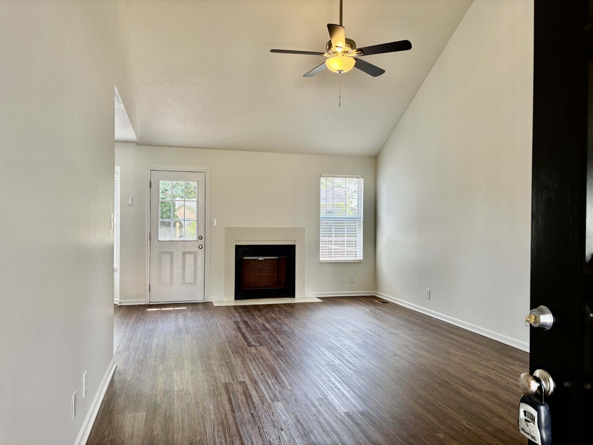 3494 Sandpiper Dr Property Photo 5