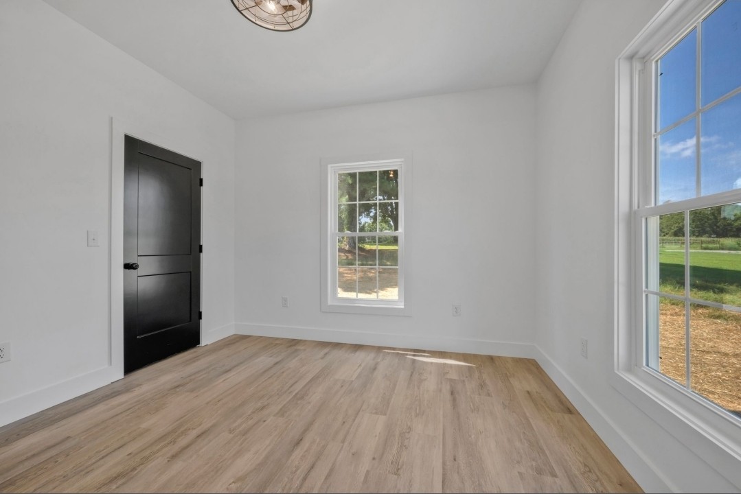 2559 Sylvia Rd Property Photo 23