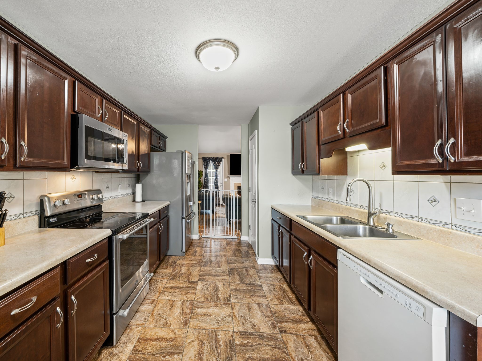 3700 S Jot Dr Property Photo 10